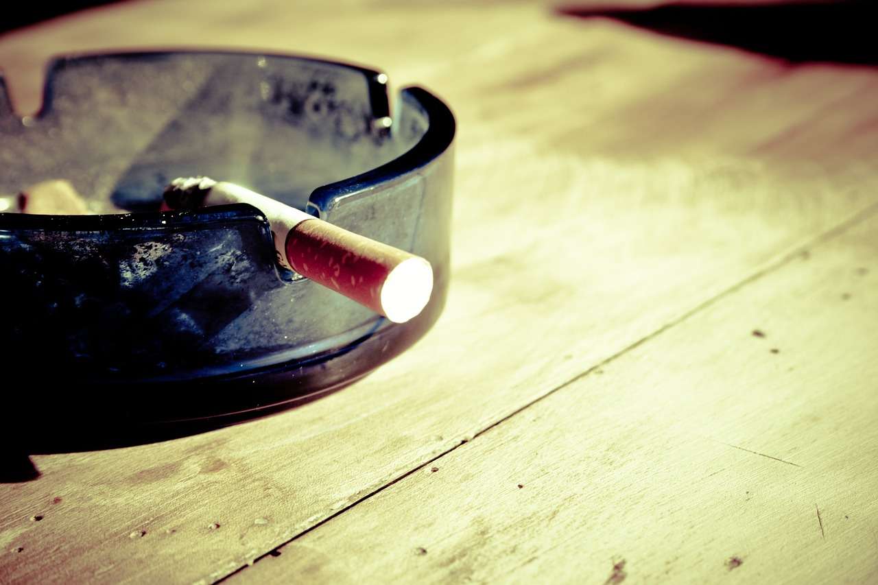Comment se débarasser de l'odeur de cigarette – NODO